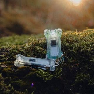 🔦 Když potřebuješ světlo, na které se můžeš spolehnout. ARMYTEK - svítilny pro profíky i dobrodruhy. 🤩 💪🏼 extrémní výkon...